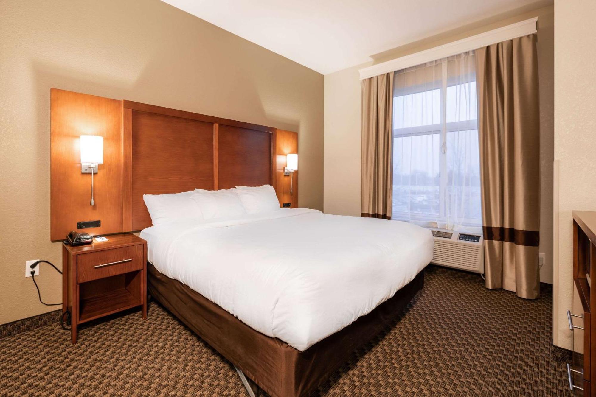 Comfort Suites Troy-I75 Exterior photo